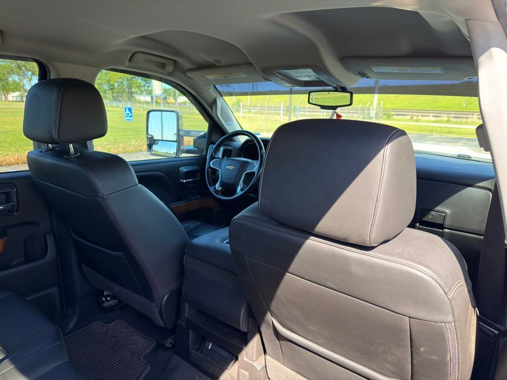 Used 2019 Chevrolet Silverado 2500 LTZ w/ Duramax Plus Package AWD/4WD image 33