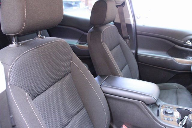 Used 2023 GMC Acadia SLE w/ LPO, Floor Liner Package AWD/4WD image 10