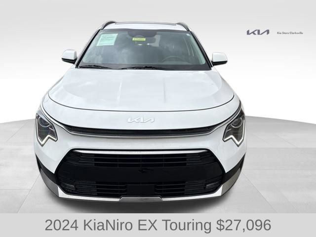 Used 2024 Kia Niro EX Touring FWD image 3