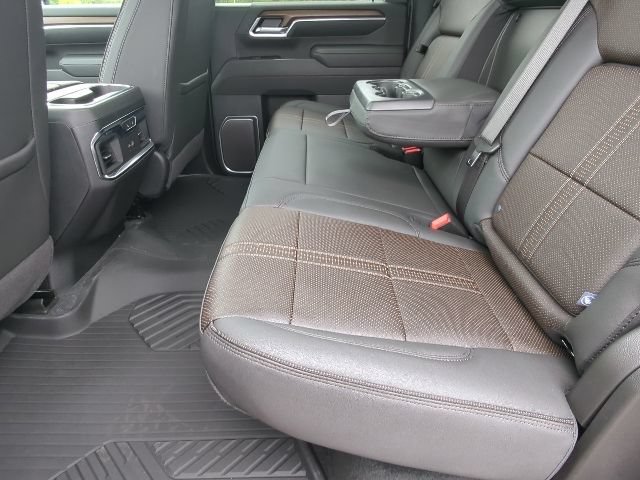 New 2026 Chevrolet Silverado 2500 High Country w/ Midnight Edition AWD/4WD image 27
