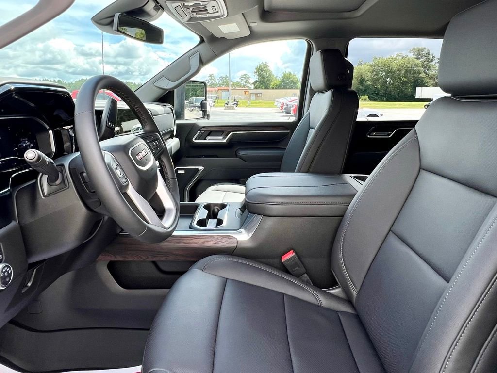 New 2025 GMC Sierra 2500 SLT w/ SLT Premium Package image 8