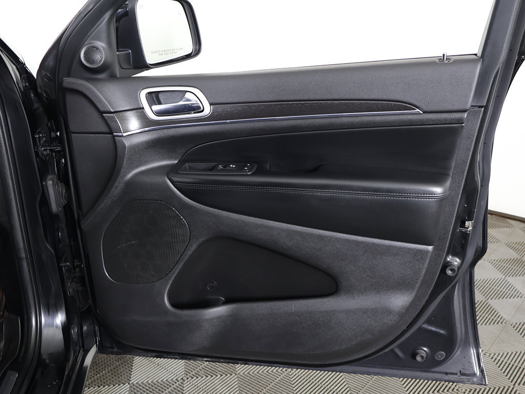 Used 2018 Jeep Grand Cherokee Limited AWD/4WD image 23