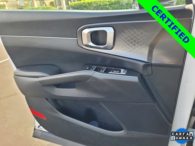 Certified 2024 Kia Sorento S image 15