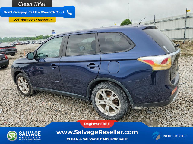 Used 2015 Mitsubishi Outlander SE FWD image 3