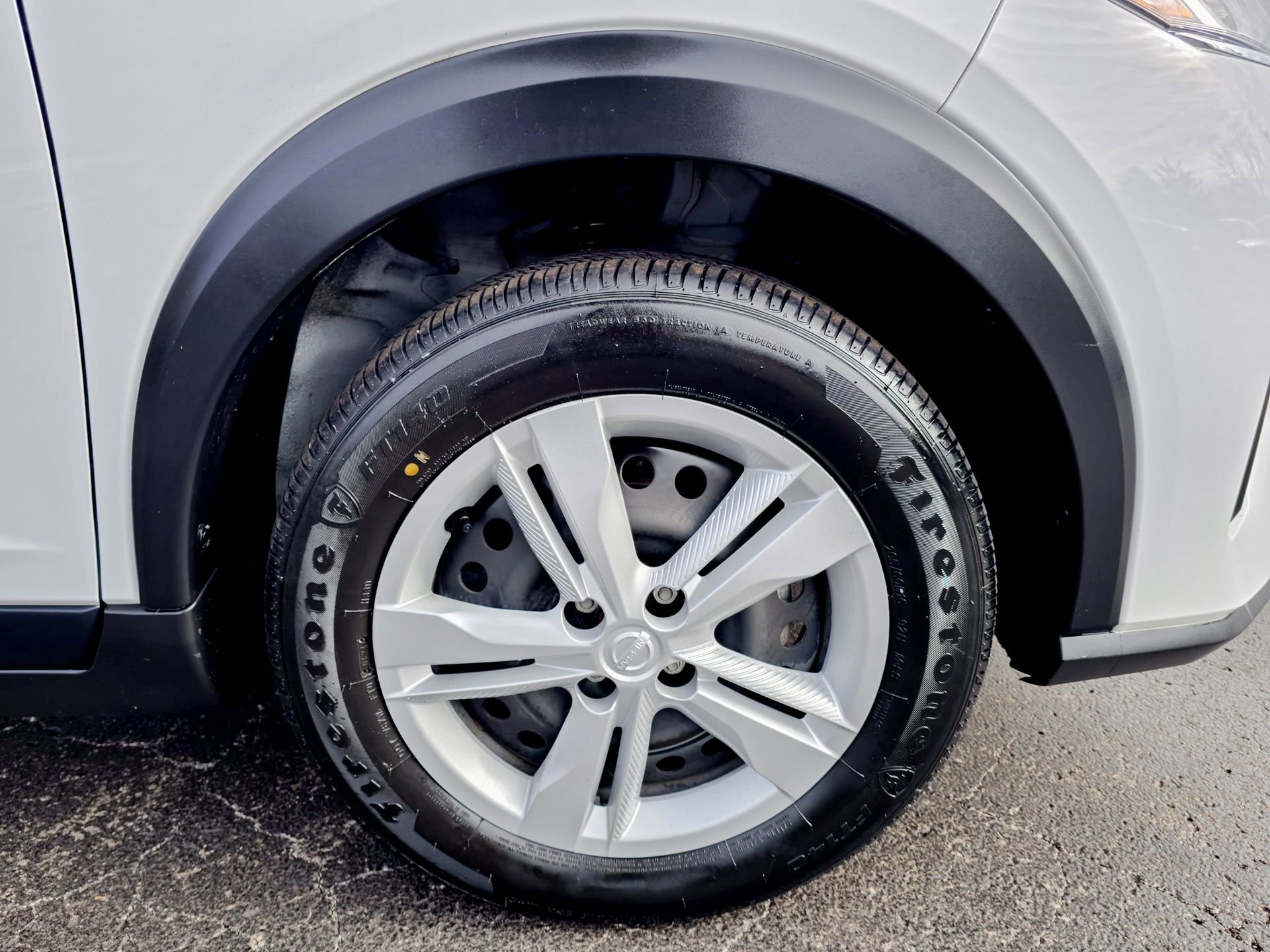 Used 2024 Nissan Kicks S image 26