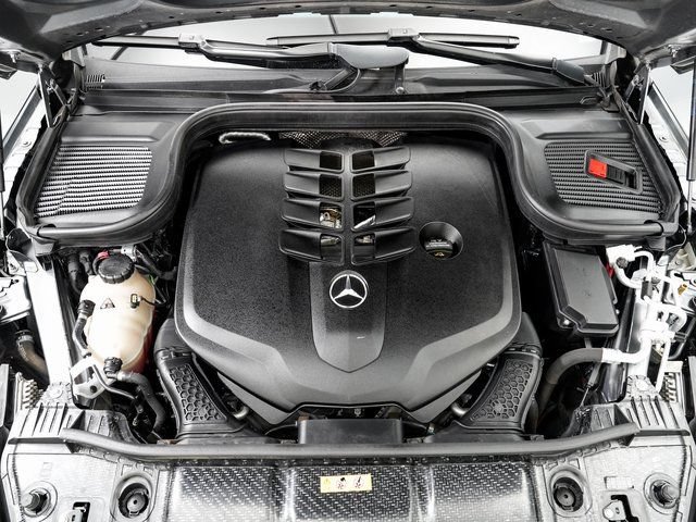Used 2021 Mercedes-Benz GLS 580 4MATIC image 29