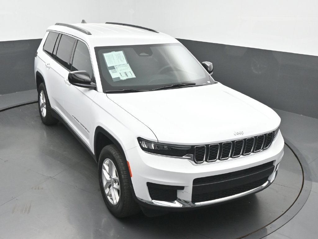 Used 2025 Jeep Grand Cherokee L Laredo w/ Luxury Tech Group I AWD/4WD image 49