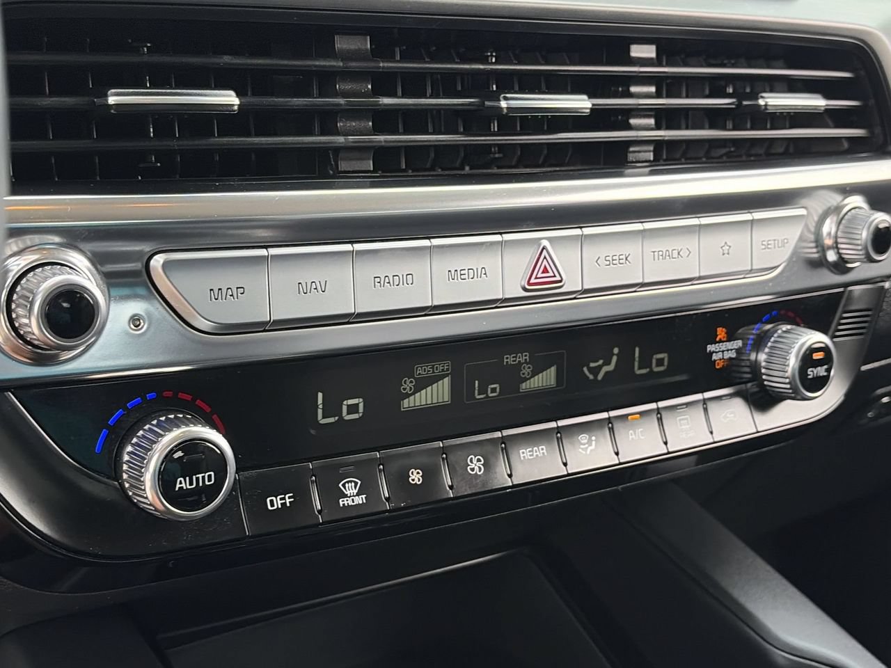 Certified 2022 Kia Telluride LX FWD image 26