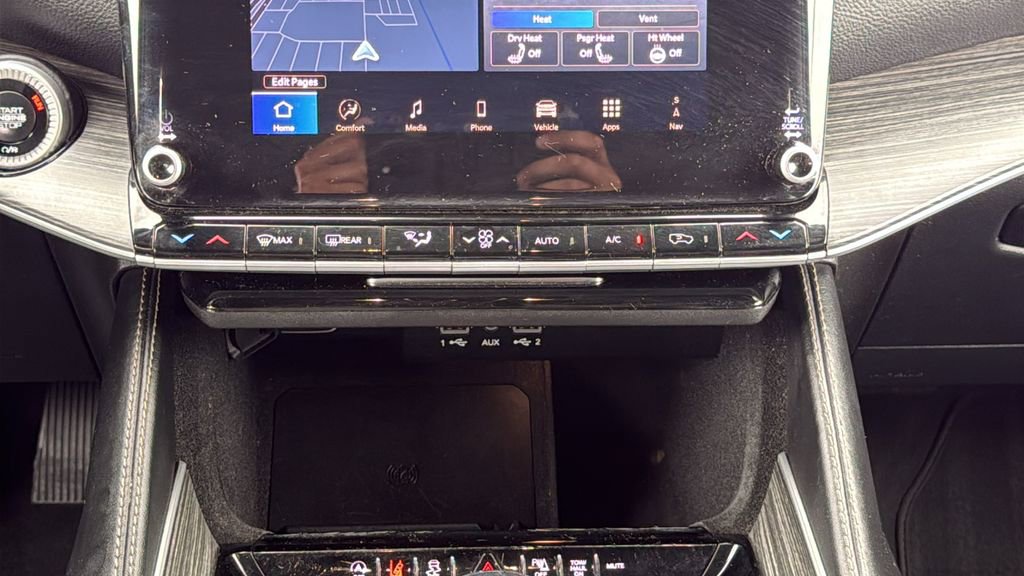 Used 2024 Jeep Wagoneer Series II w/ Flexible Seating Group RWD image 25