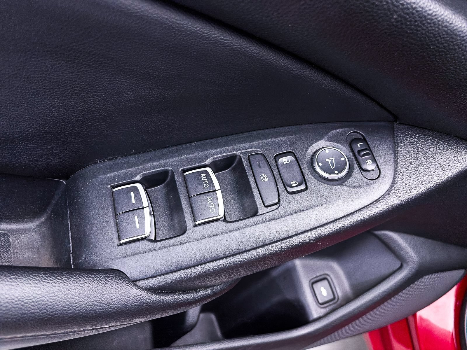Used 2022 Honda Accord Sport image 11