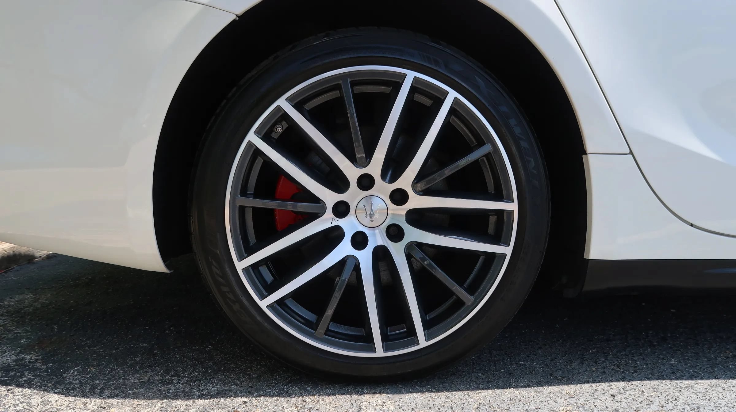 Used 2020 Maserati Ghibli RWD image 56