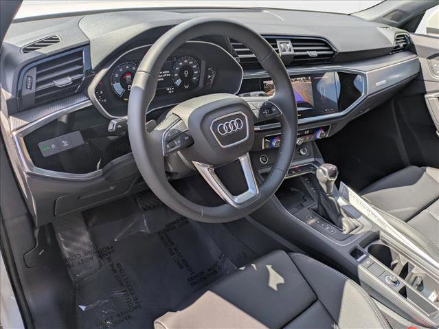 New 2025 Audi Q3 2.0T Premium image 9