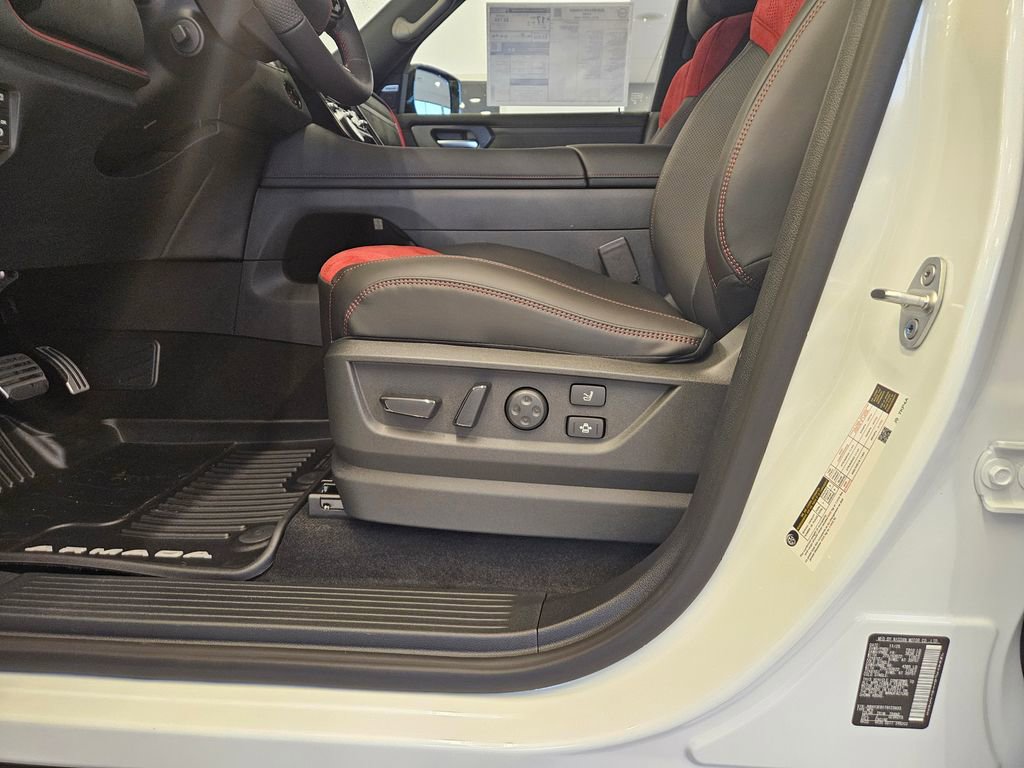 New 2026 Nissan Armada NISMO image 15