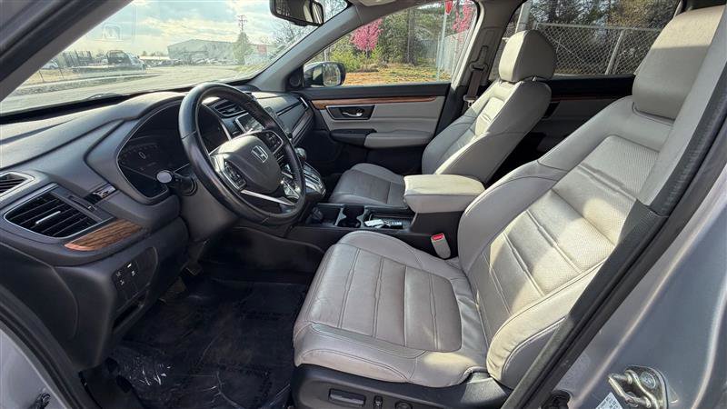 Used 2017 Honda CR-V Touring image 11