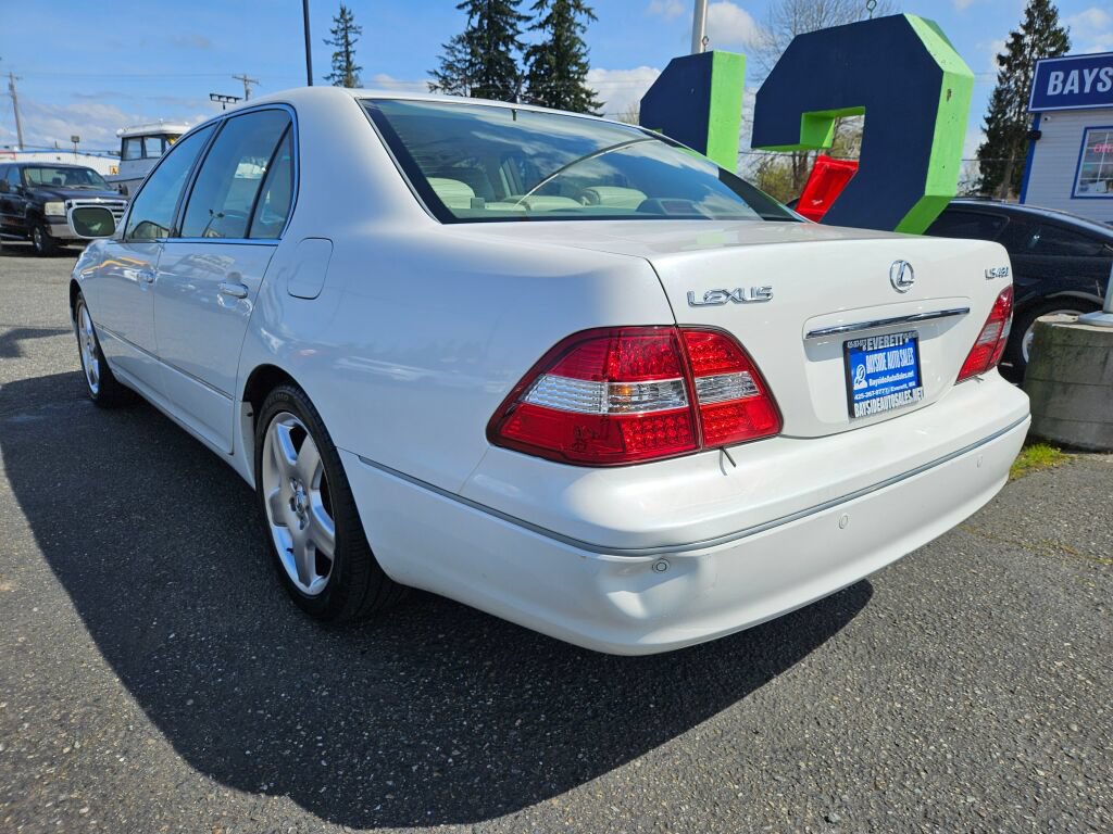 Used 2002 Lexus LS 430 RWD image 3