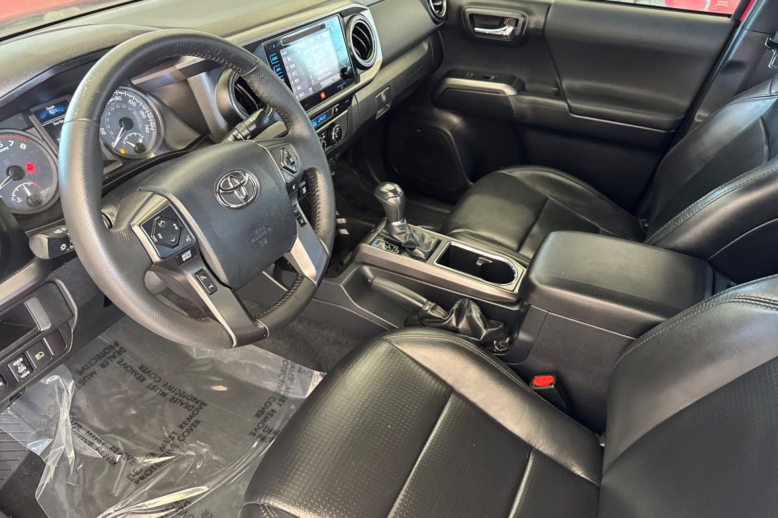 Used 2019 Toyota Tacoma TRD Sport w/ TRD Premium Sport Package image 10