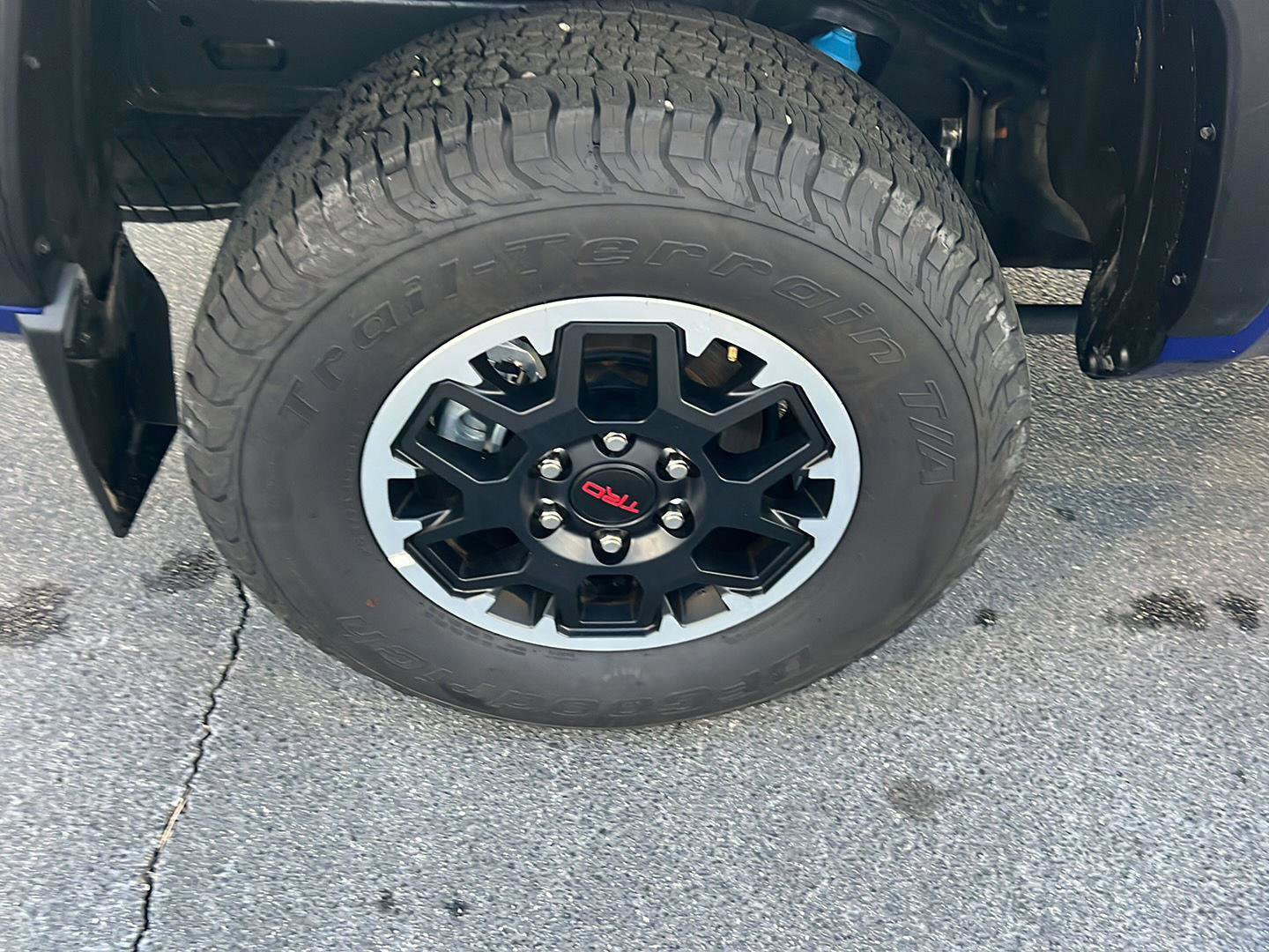 Certified 2024 Toyota Tacoma TRD Off-Road w/ TRD Off Road Upgrade Package image 39