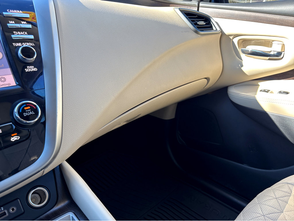 Used 2022 Nissan Murano Platinum w/ Cargo Package image 21