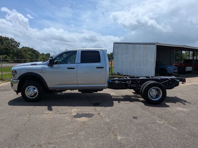New 2026 RAM 3500 Tradesman AWD/4WD image 7