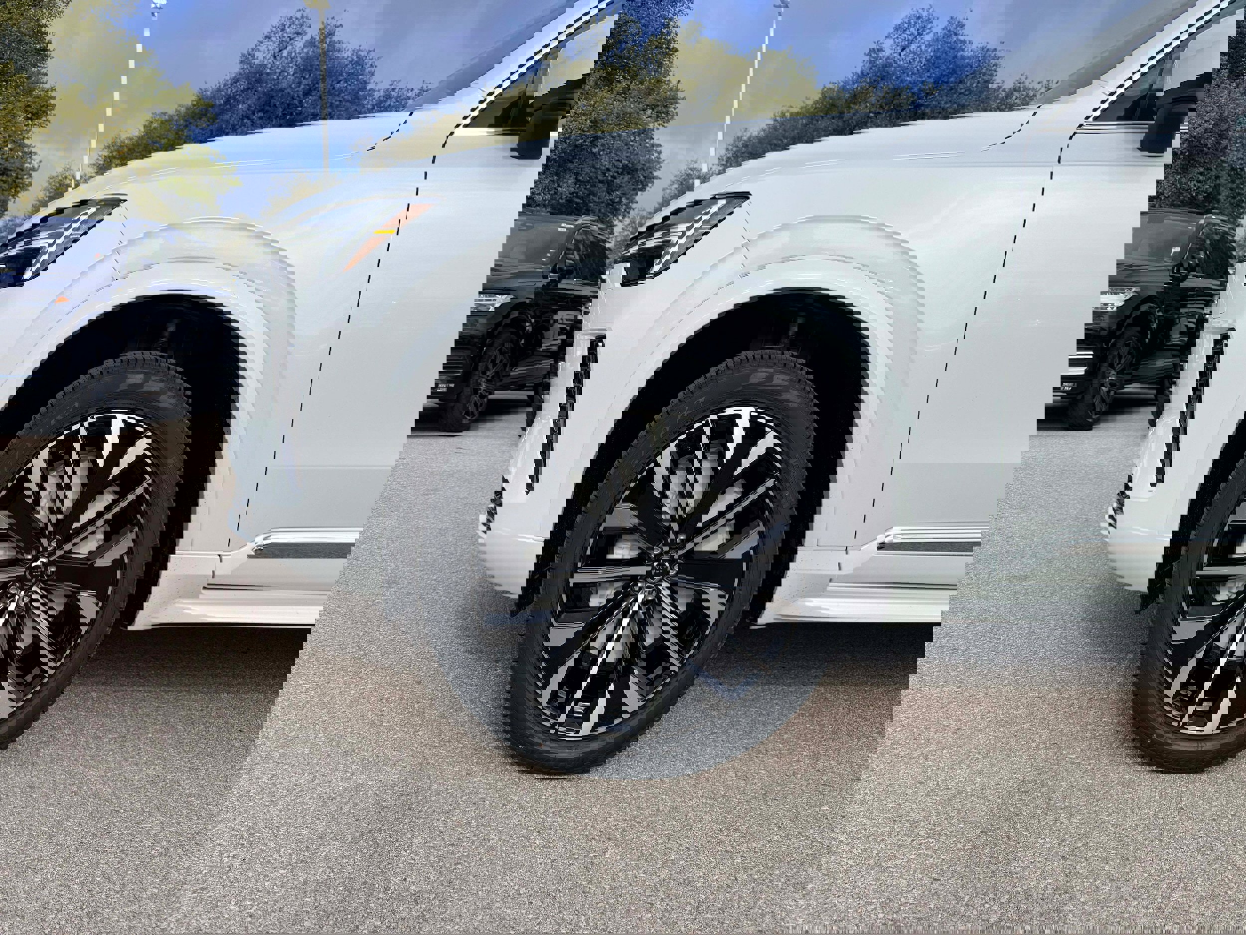 New 2026 Volvo XC90 B5 Core image 9