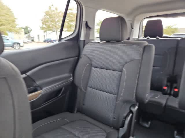 Used 2023 GMC Acadia SLE FWD image 12