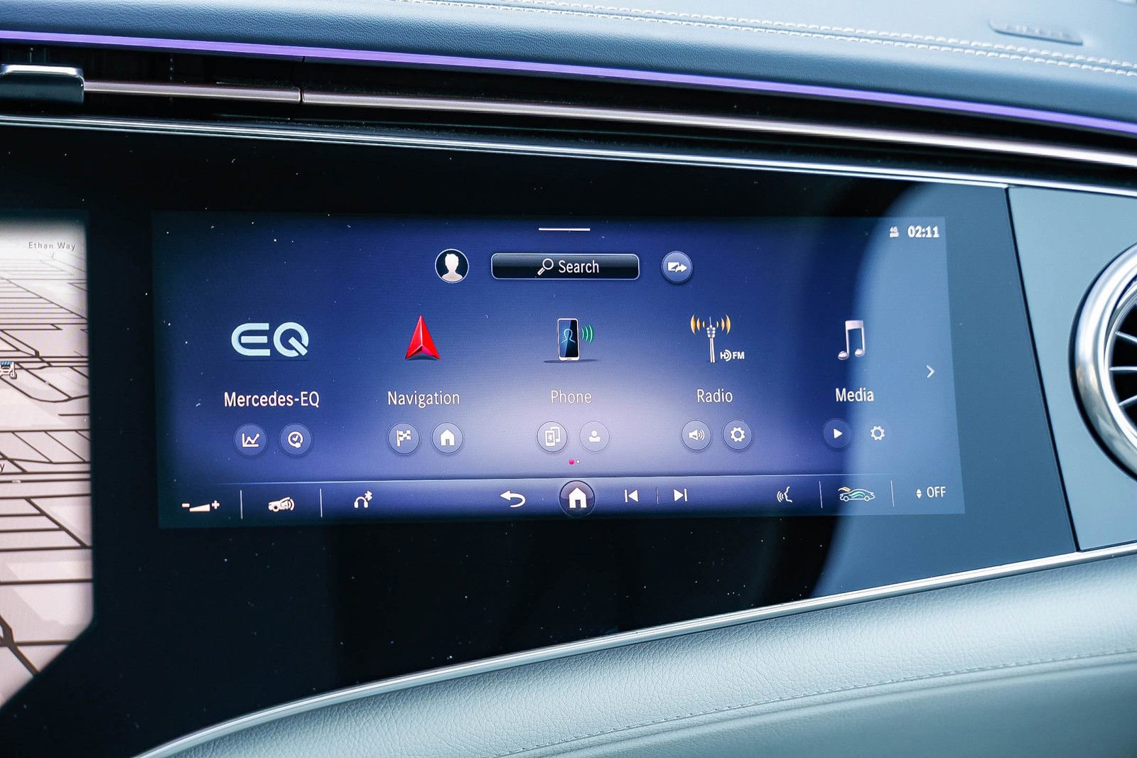 Certified 2023 Mercedes-Benz EQS 580 4MATIC SUV image 16