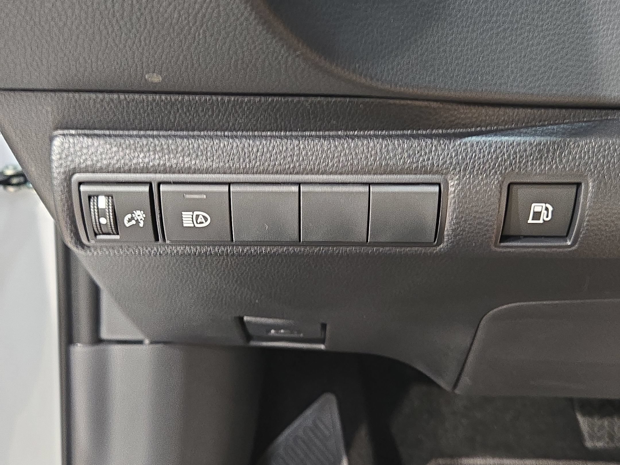New 2027 Toyota Corolla XLE FWD image 18