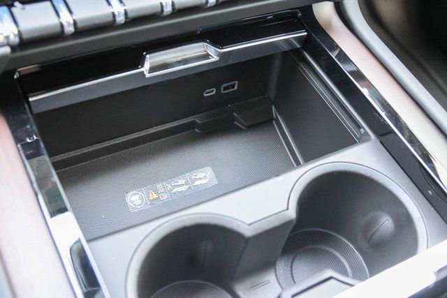 New 2026 GMC Yukon XL Denali w/ Denali Reserve Package image 27