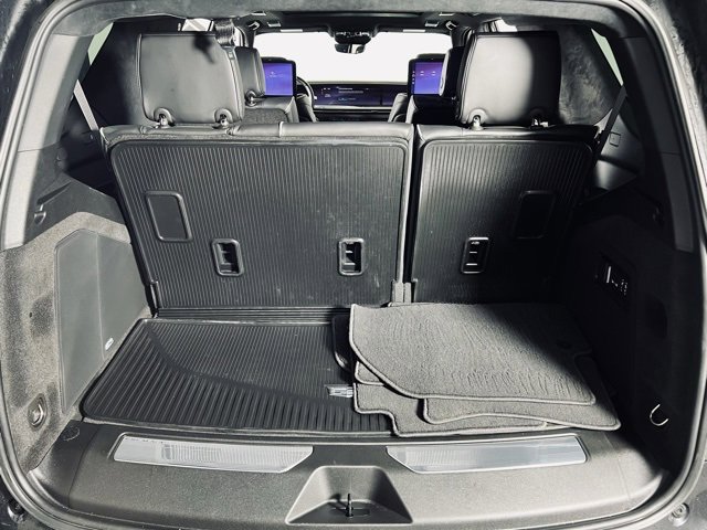 Used 2025 Cadillac Escalade Sport Platinum image 12