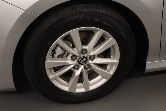 Used 2025 Toyota Camry LE FWD image 7