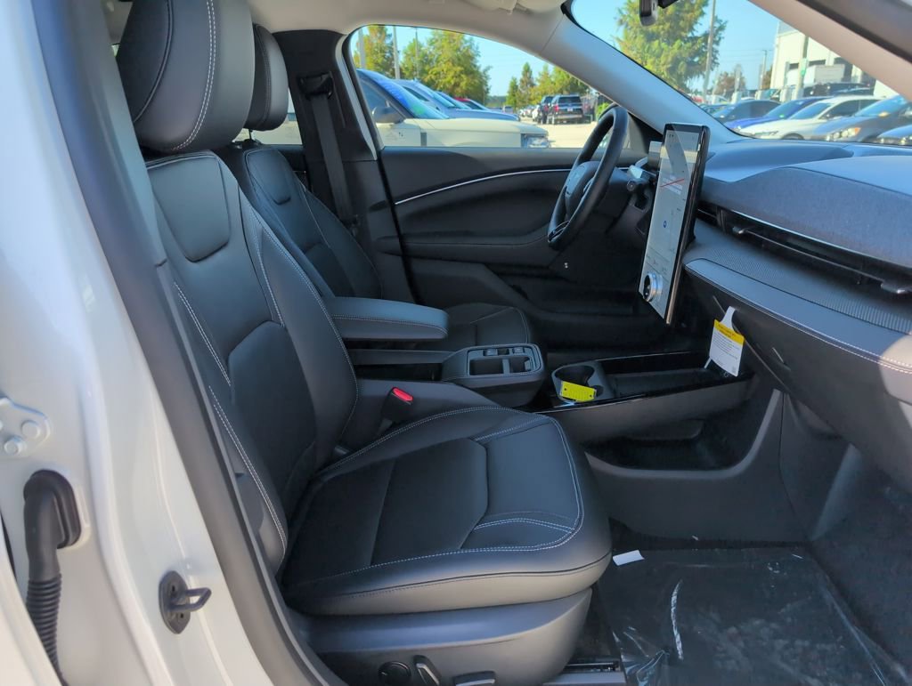 New 2025 Ford Mustang Mach-E Premium image 12