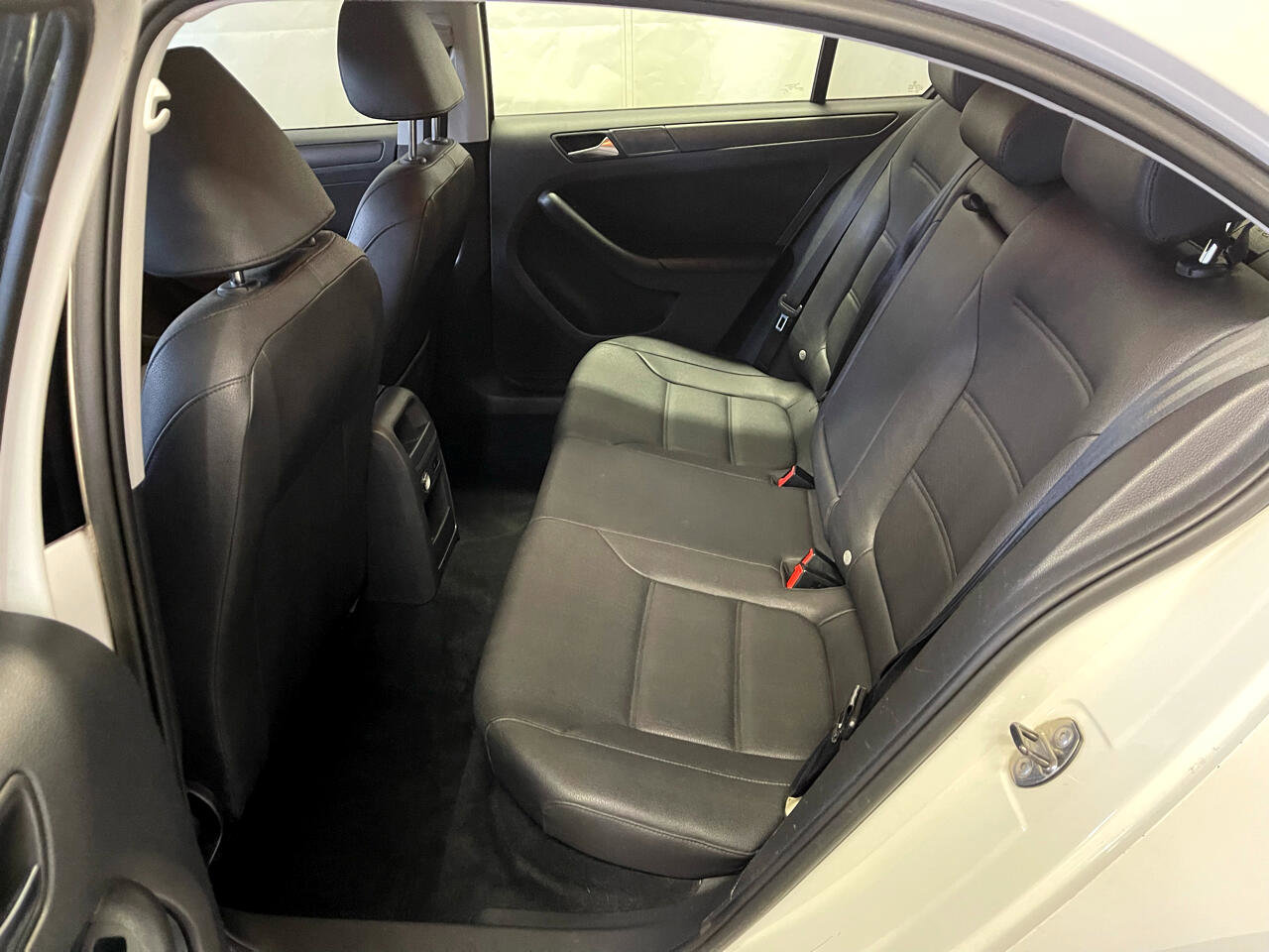 Used 2011 Volkswagen Jetta SE image 21