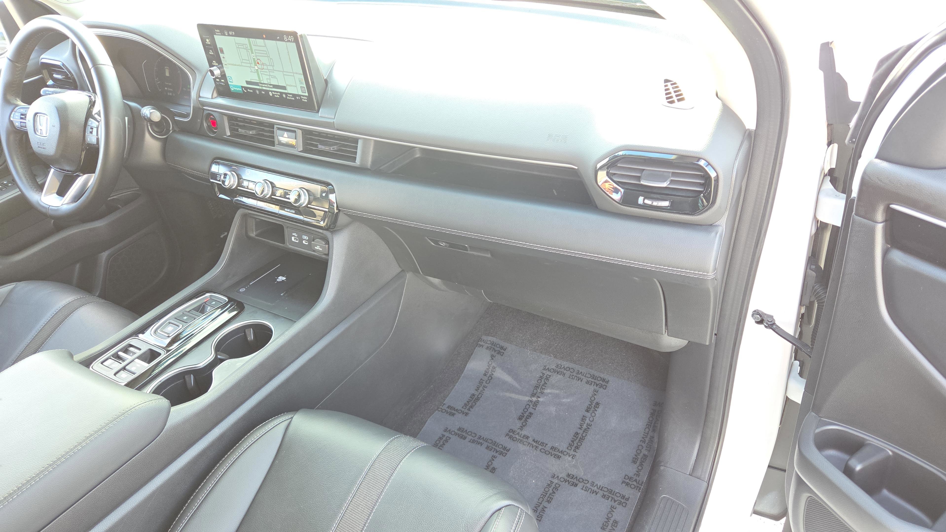 Used 2023 Honda Pilot Touring image 17