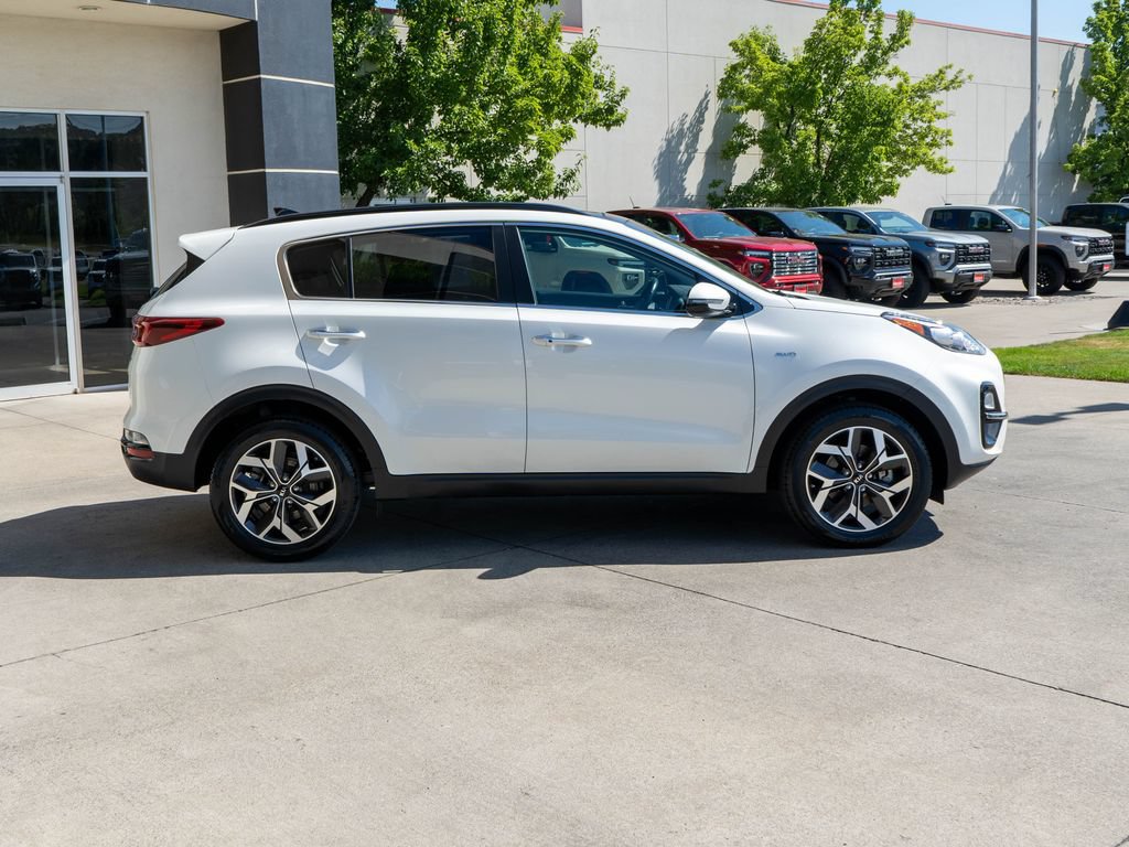 Used 2020 Kia Sportage EX w/ Option Group 15 AWD/4WD image 8