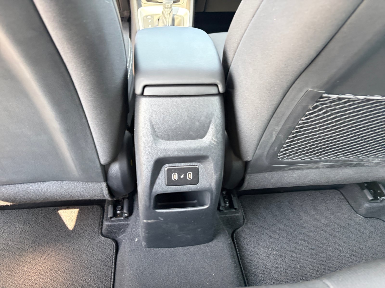 Certified 2025 Hyundai Venue SEL FWD image 30