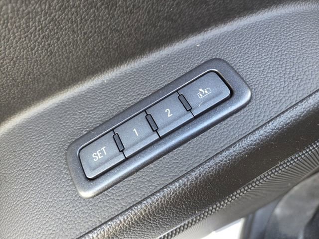 Used 2017 GMC Yukon XL Denali w/ Open Road Package image 11