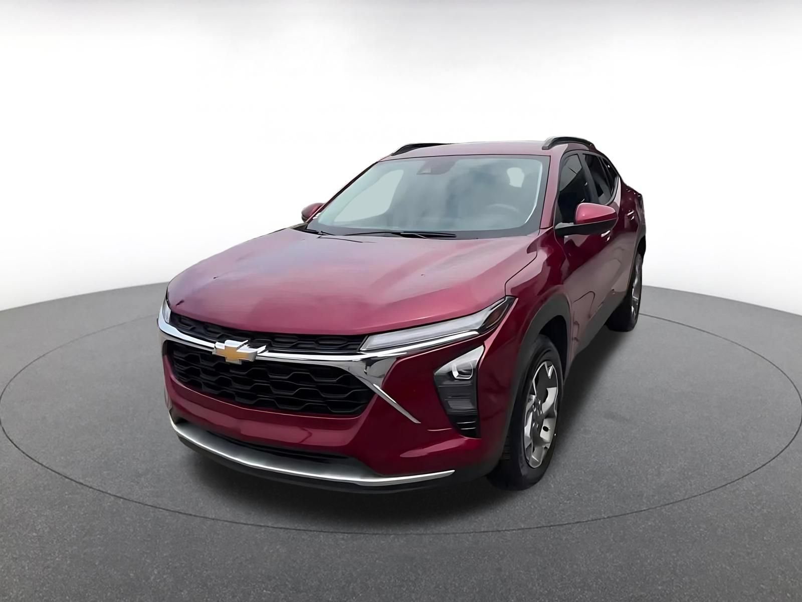 Used 2025 Chevrolet Trax LT FWD image 6