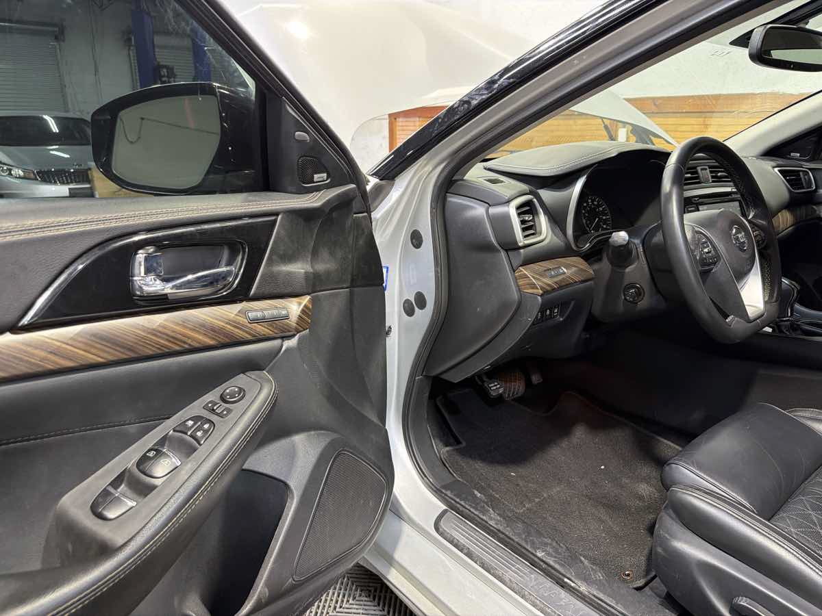 Used 2018 Nissan Maxima Platinum FWD image 15