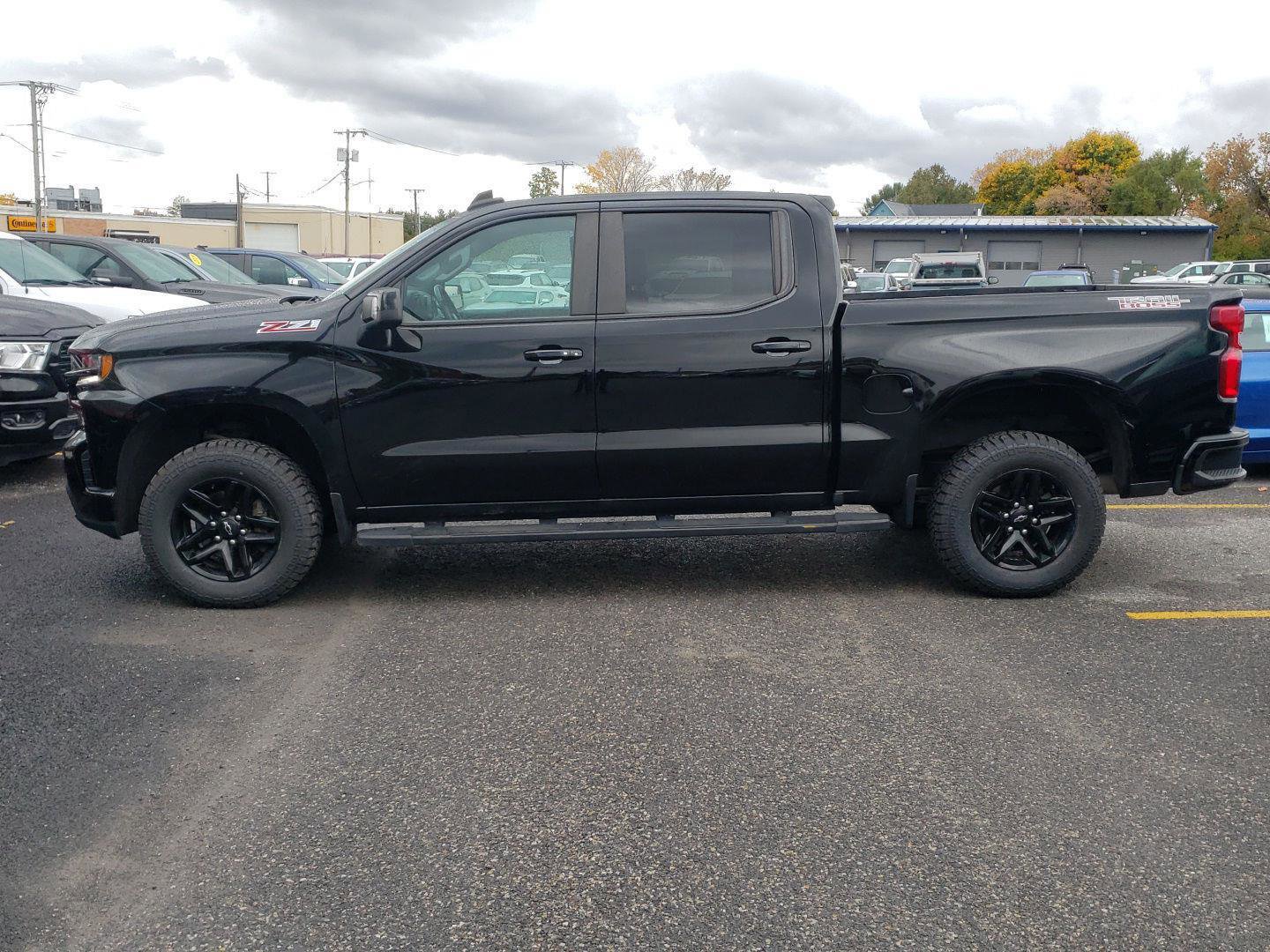 Certified 2022 Chevrolet Silverado 1500 LT Trail Boss w/ LT Trail Boss Premium Package image 2