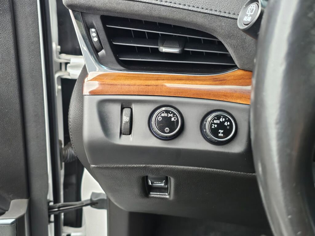 Used 2016 Cadillac Escalade Premium image 23