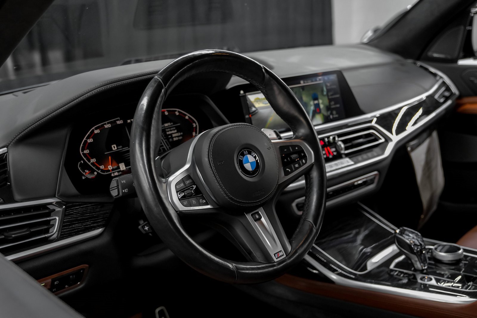 Used 2022 BMW X7 M50i w/ Executive Package image 20