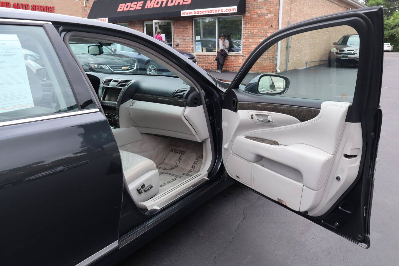 Used 2007 Lexus LS 460 L RWD image 10