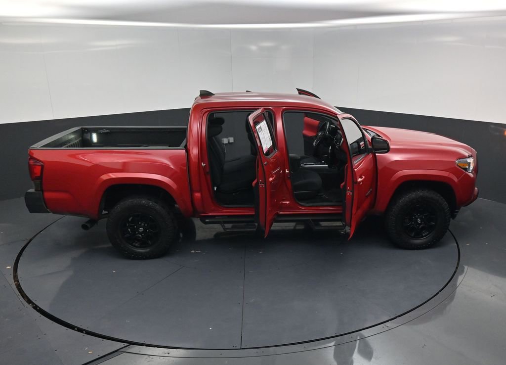 Used 2021 Toyota Tacoma SR5 RWD image 23