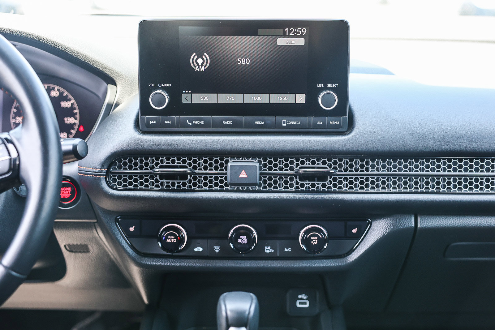 Certified 2025 Honda HR-V Sport image 4
