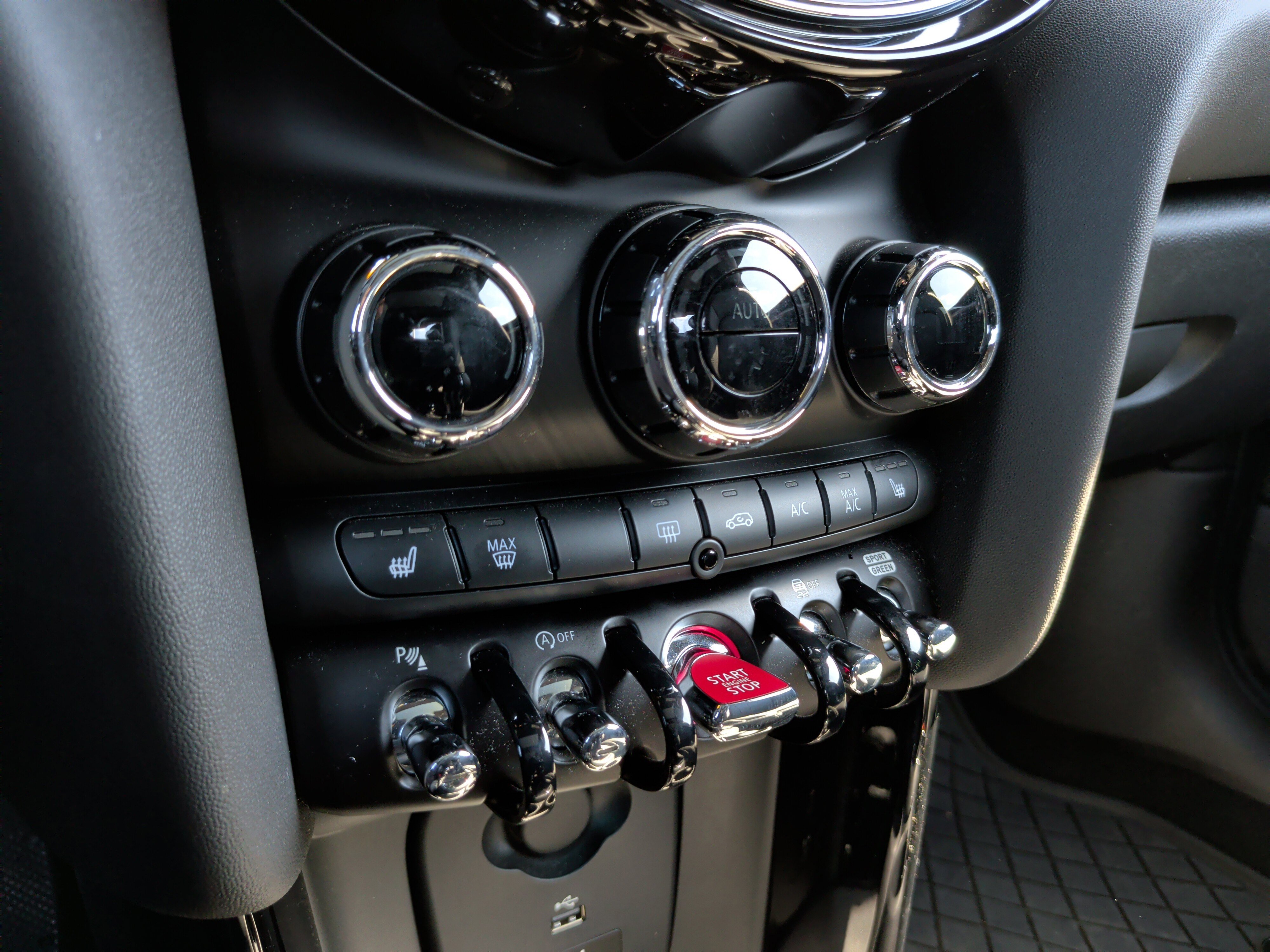 Used 2021 MINI Cooper S w/ Driver Assistance Package image 17