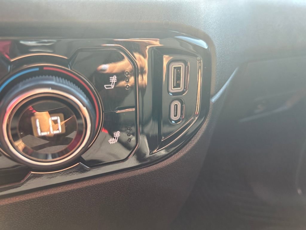 Certified 2024 Chevrolet Silverado 1500 LT image 32