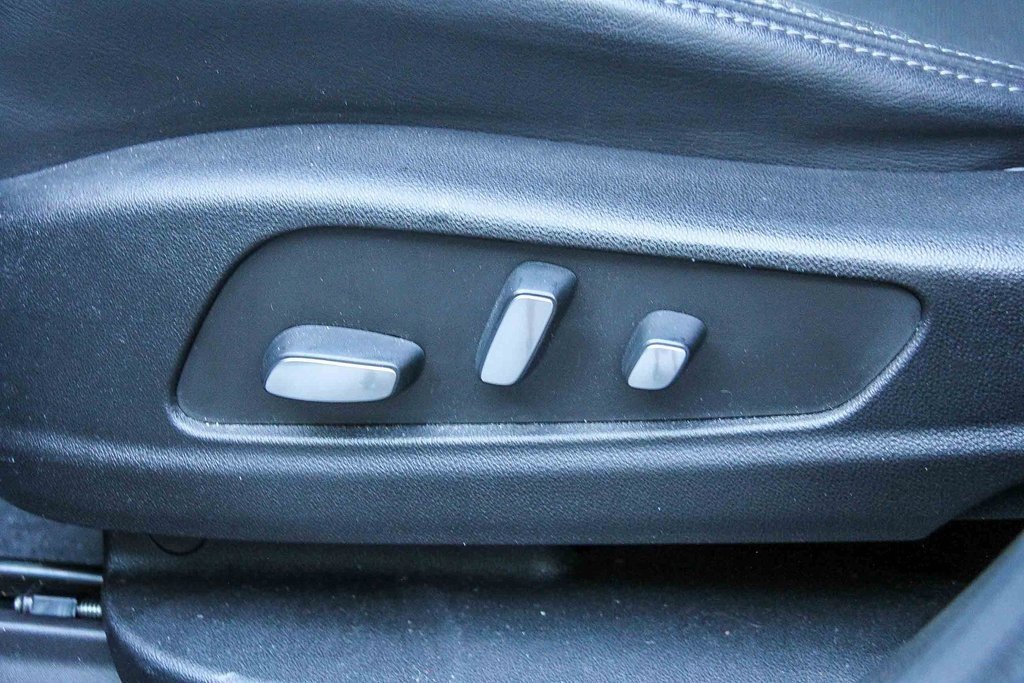 Certified 2023 Cadillac XT6 Premium Luxury image 22