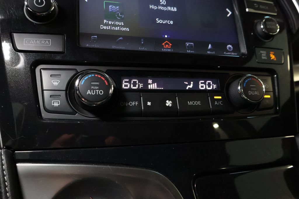 Used 2017 Nissan Maxima Platinum w/ Interior Lighting Package FWD image 32
