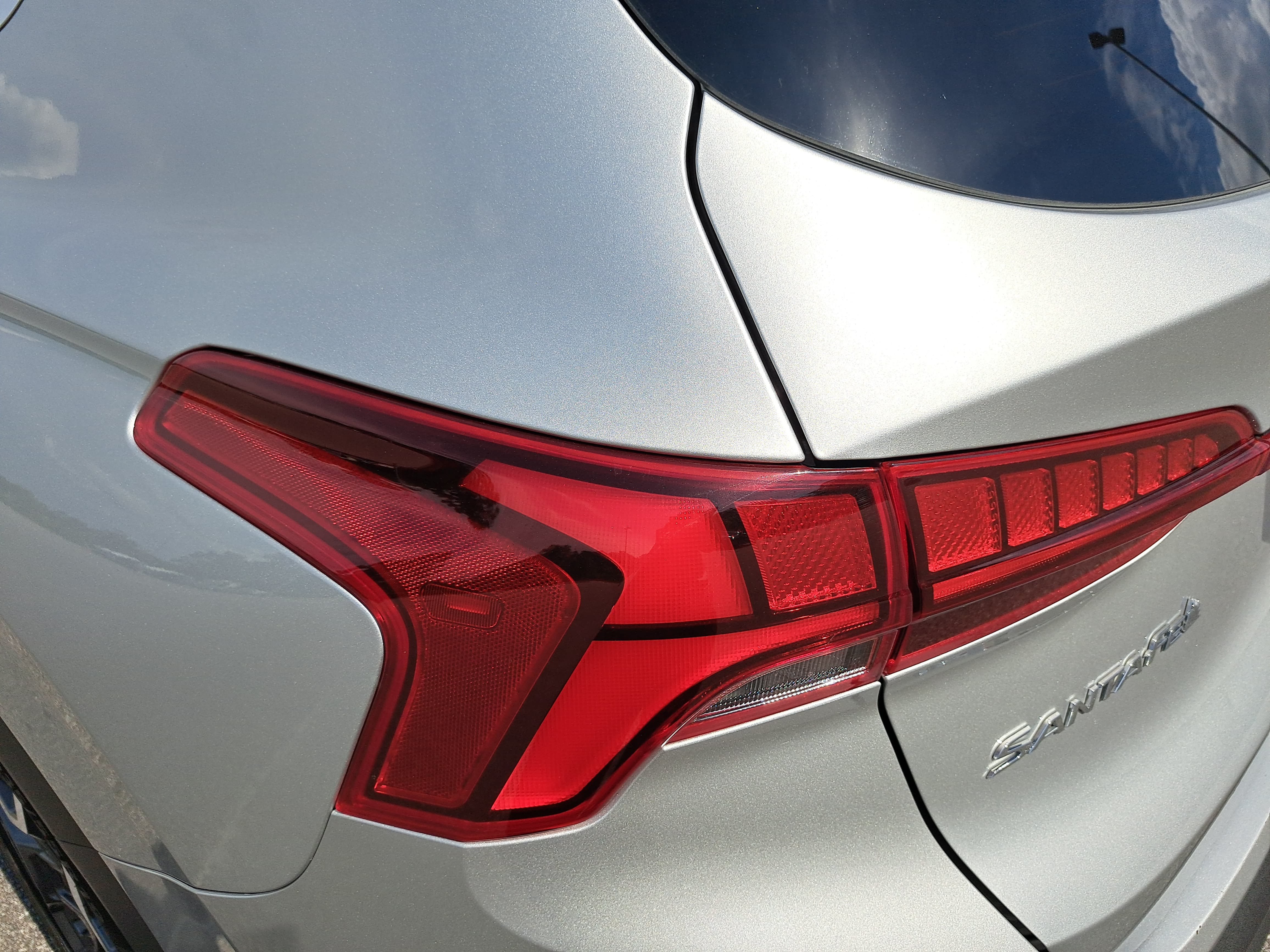 Used 2023 Hyundai Santa Fe Limited AWD/4WD image 31