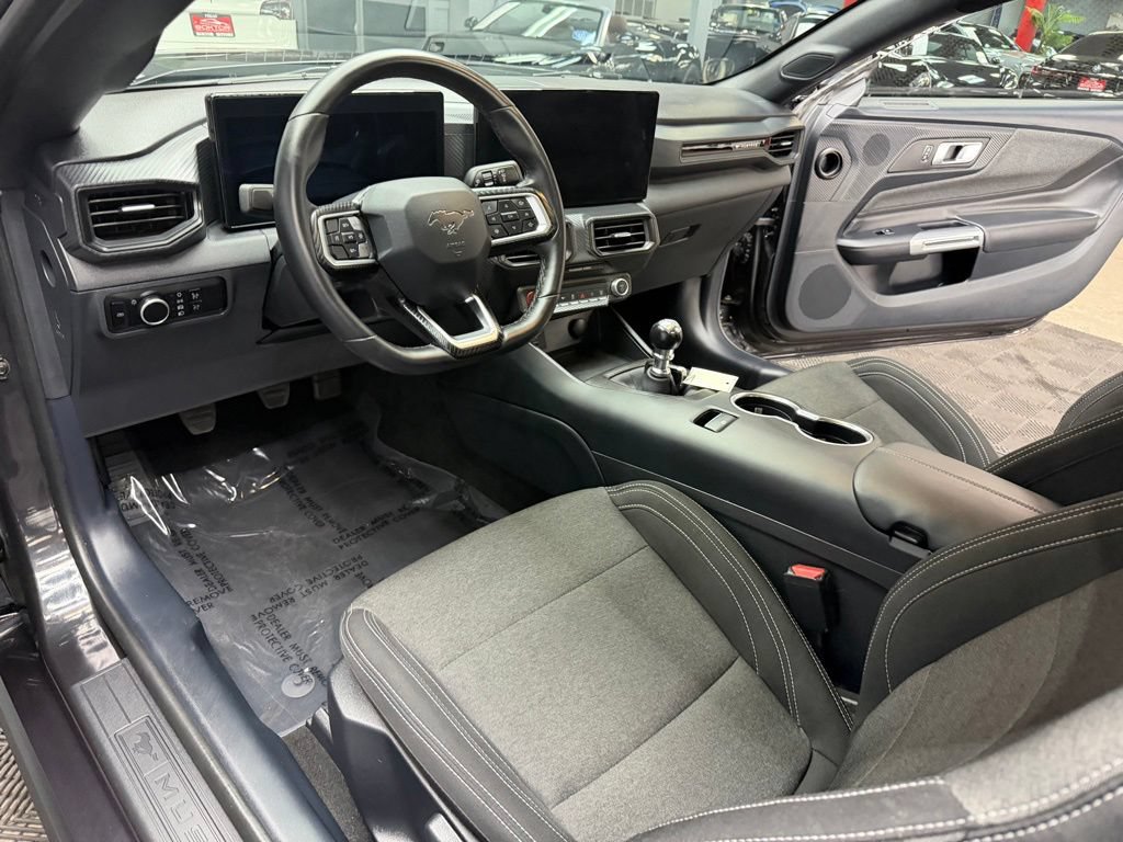 Used 2024 Ford Mustang GT RWD image 34